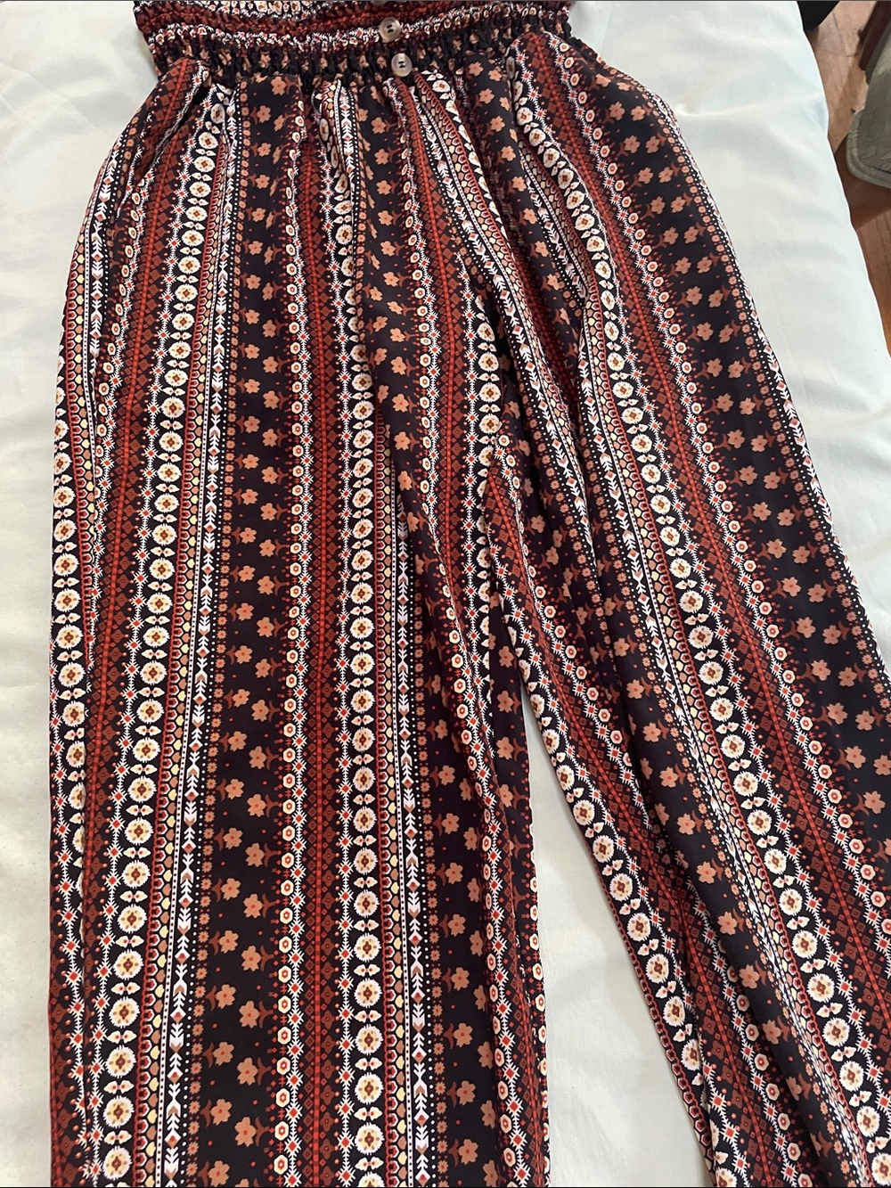 Women's Black & Rust Patterned Wide-Leg Pants